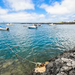 https://casa-salinas-playa.in-canary-islands.com